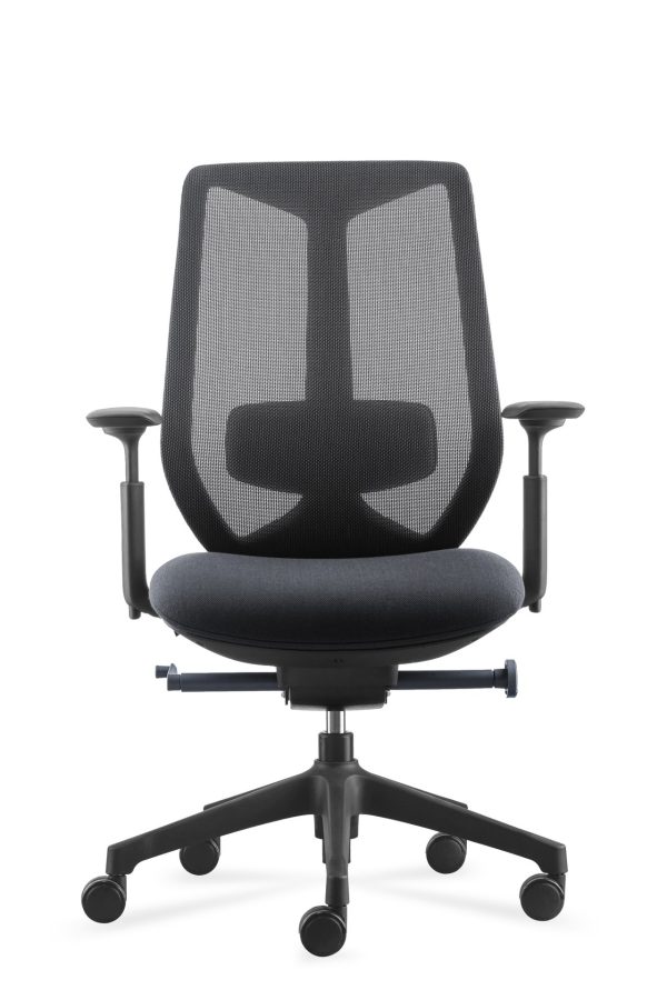SILLAS TITAN MID BACK BLACK FRAME MEDIDA: